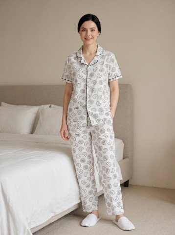 Women’s 100% Cotton White Abstract Print Night Suit – Shirt & Pajama Set